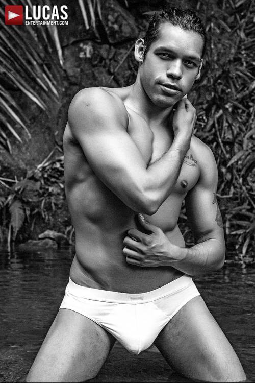 Alejandro Castillo - Gay Model - Lucas Raunch