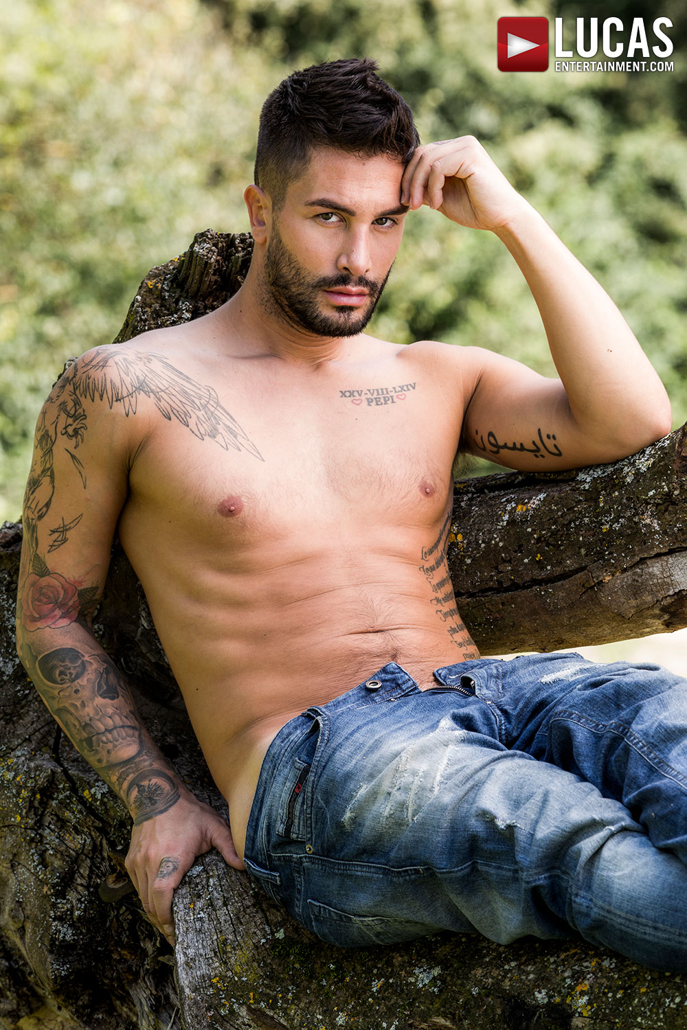 Andrea Suarez - Gay Model - Lucas Raunch