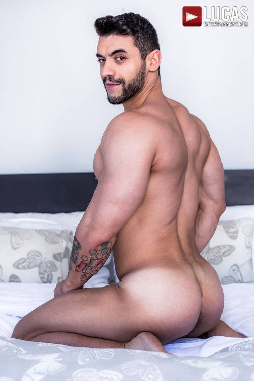 Arad Winwin - Gay Model - Lucas Raunch