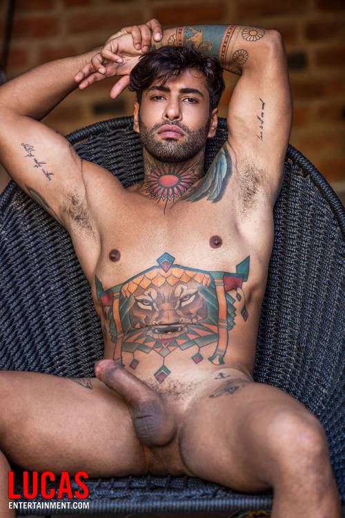 Babylon Prince - Gay Model - Lucas Raunch