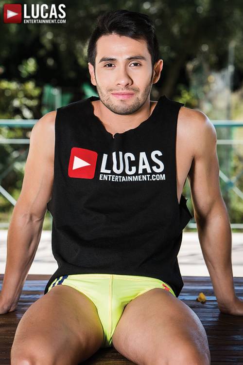 Derek Allan - Gay Model - Lucas Raunch