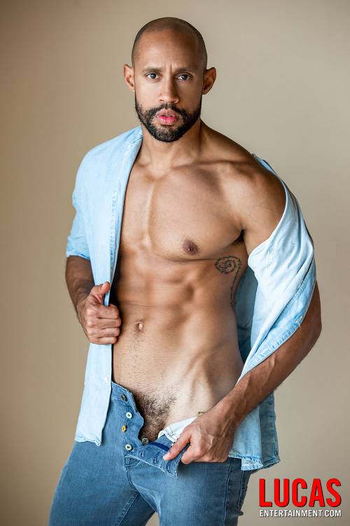 Harold Lopez - Gay Model - Lucas Raunch