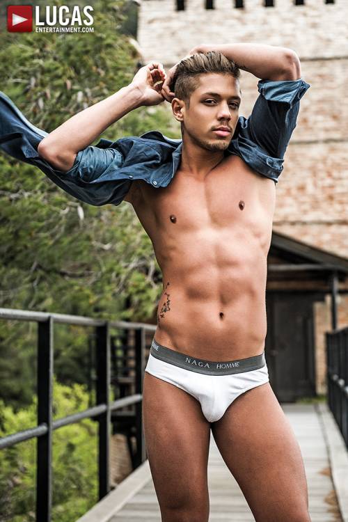Lorenzo Ciao - Gay Model - Lucas Raunch