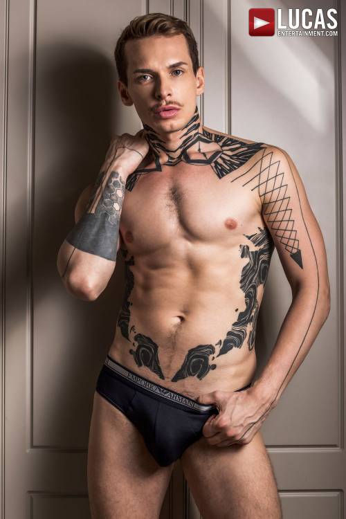 Robert Royal - Gay Model - Lucas Raunch
